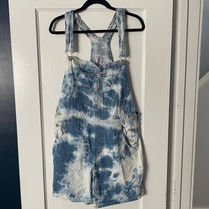 Levi’s Women’s Vintage dyed Shortalls size L